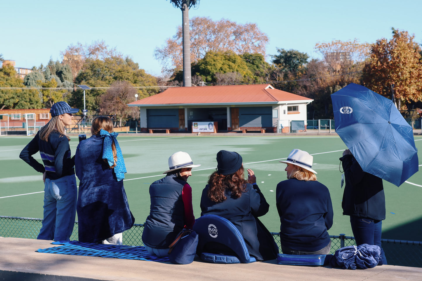 Blou Bond Piekniekkombers